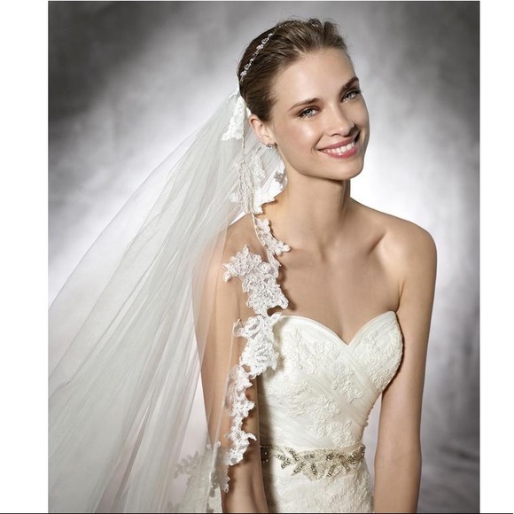 Dagen pronovias off white wedding dress NEW - Picture 3 of 4